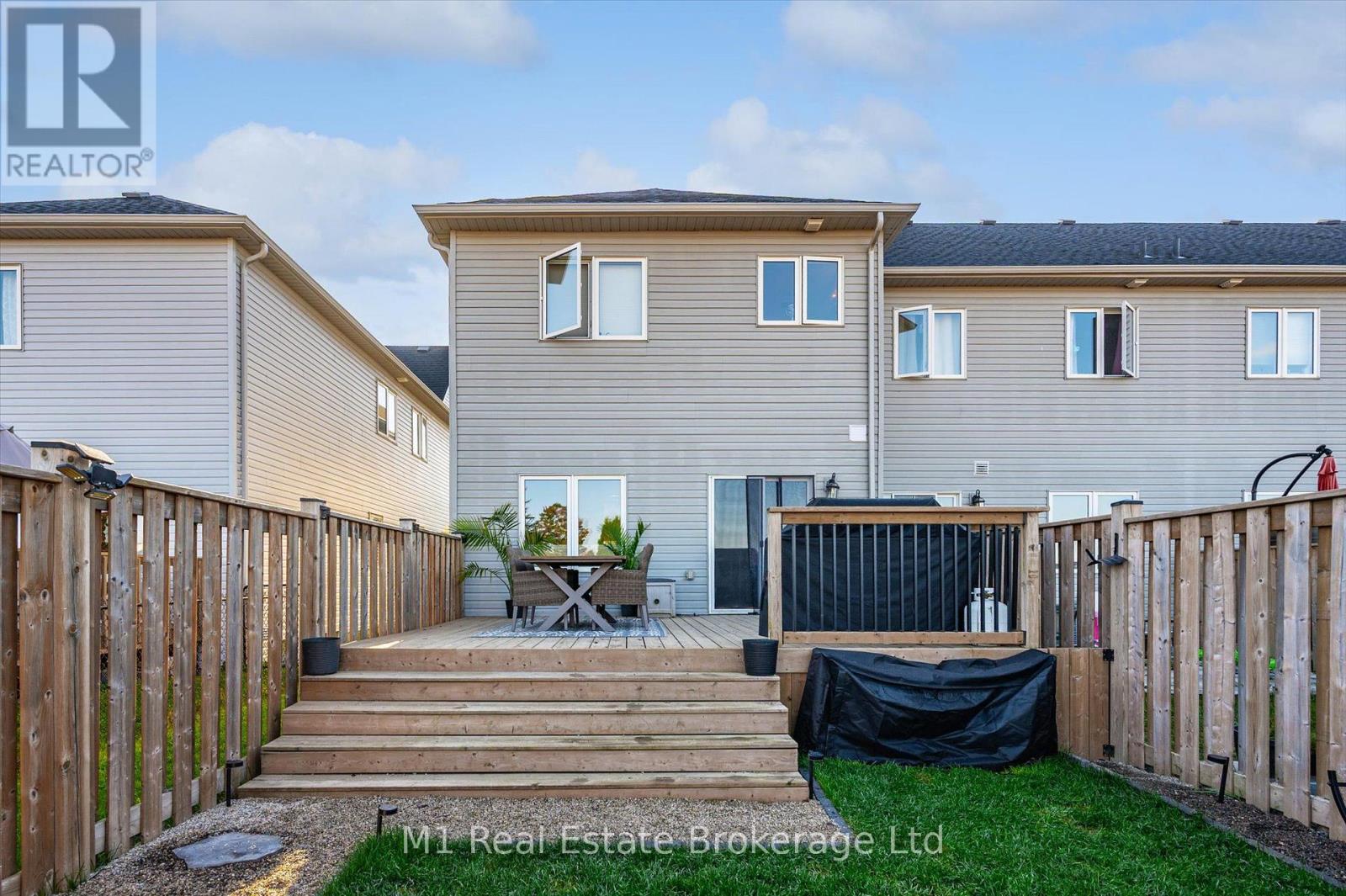 43 COURTNEY STREET - Image 37
