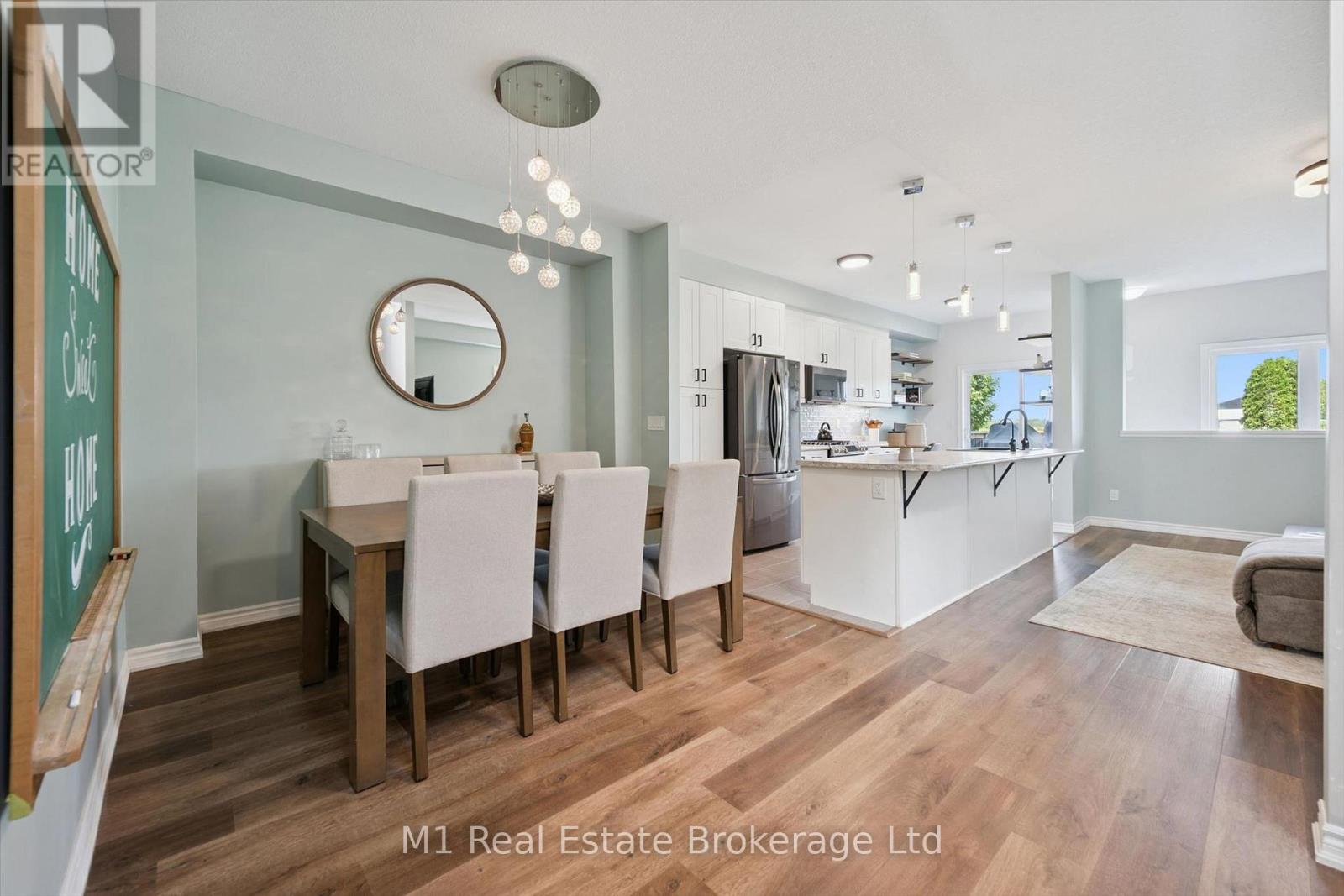 43 COURTNEY STREET - Image 8