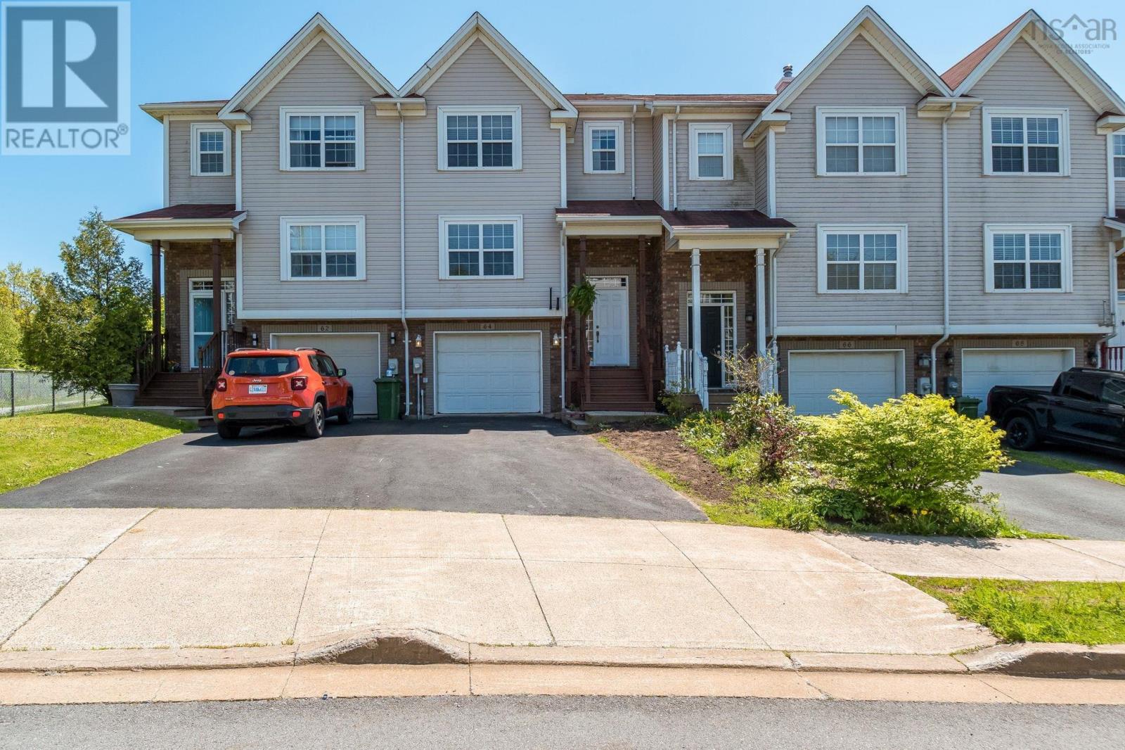 64 Whitehall Crescent - 1
