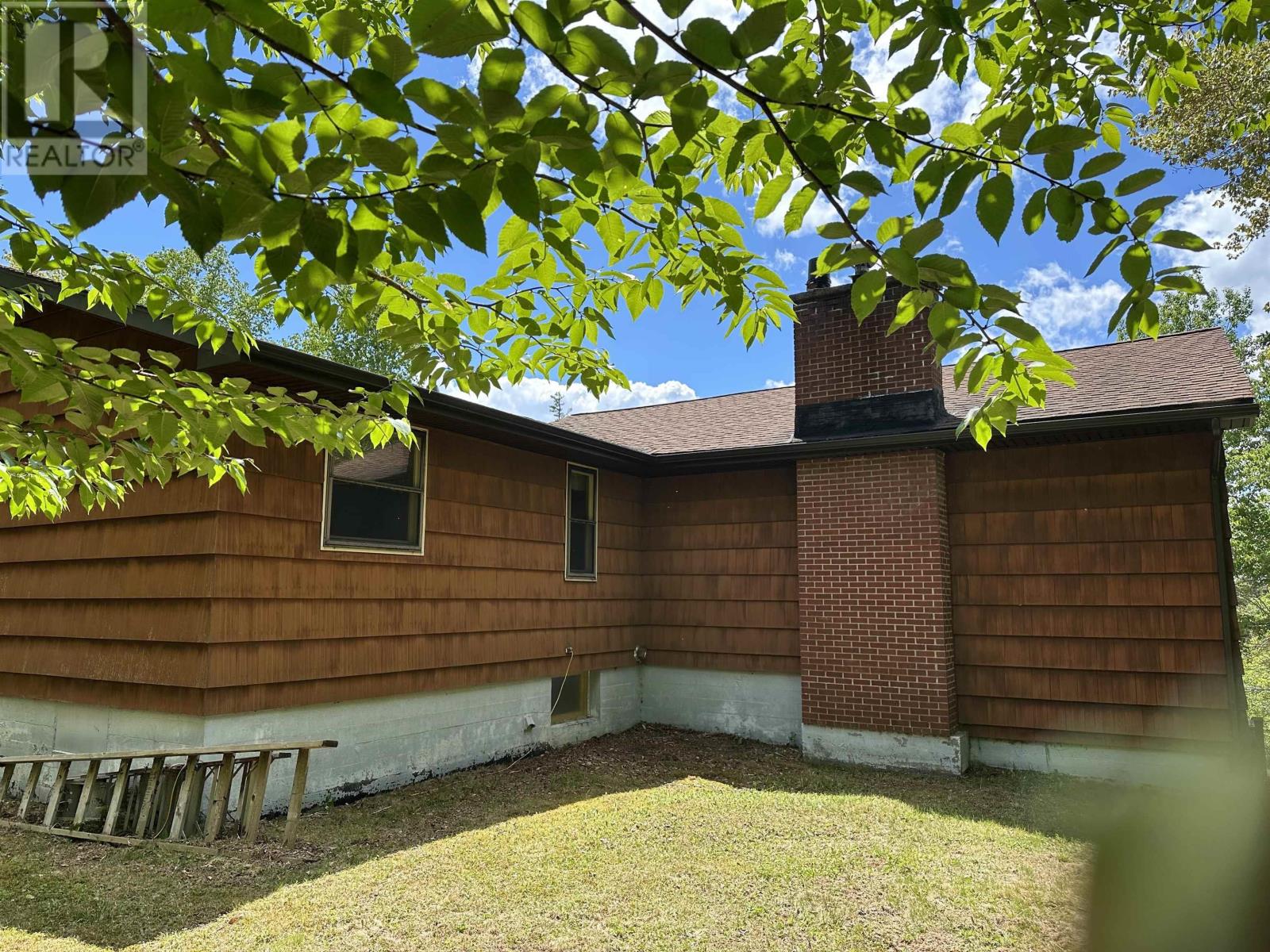 179 Camelot Drive - 38
