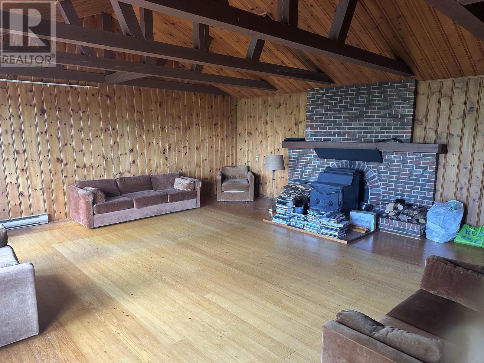 179 Camelot Drive - 4