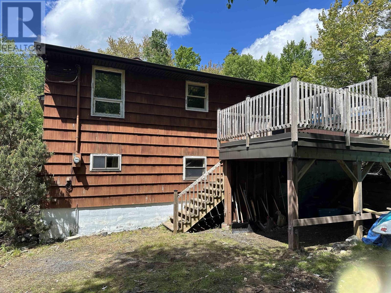 179 Camelot Drive - 27
