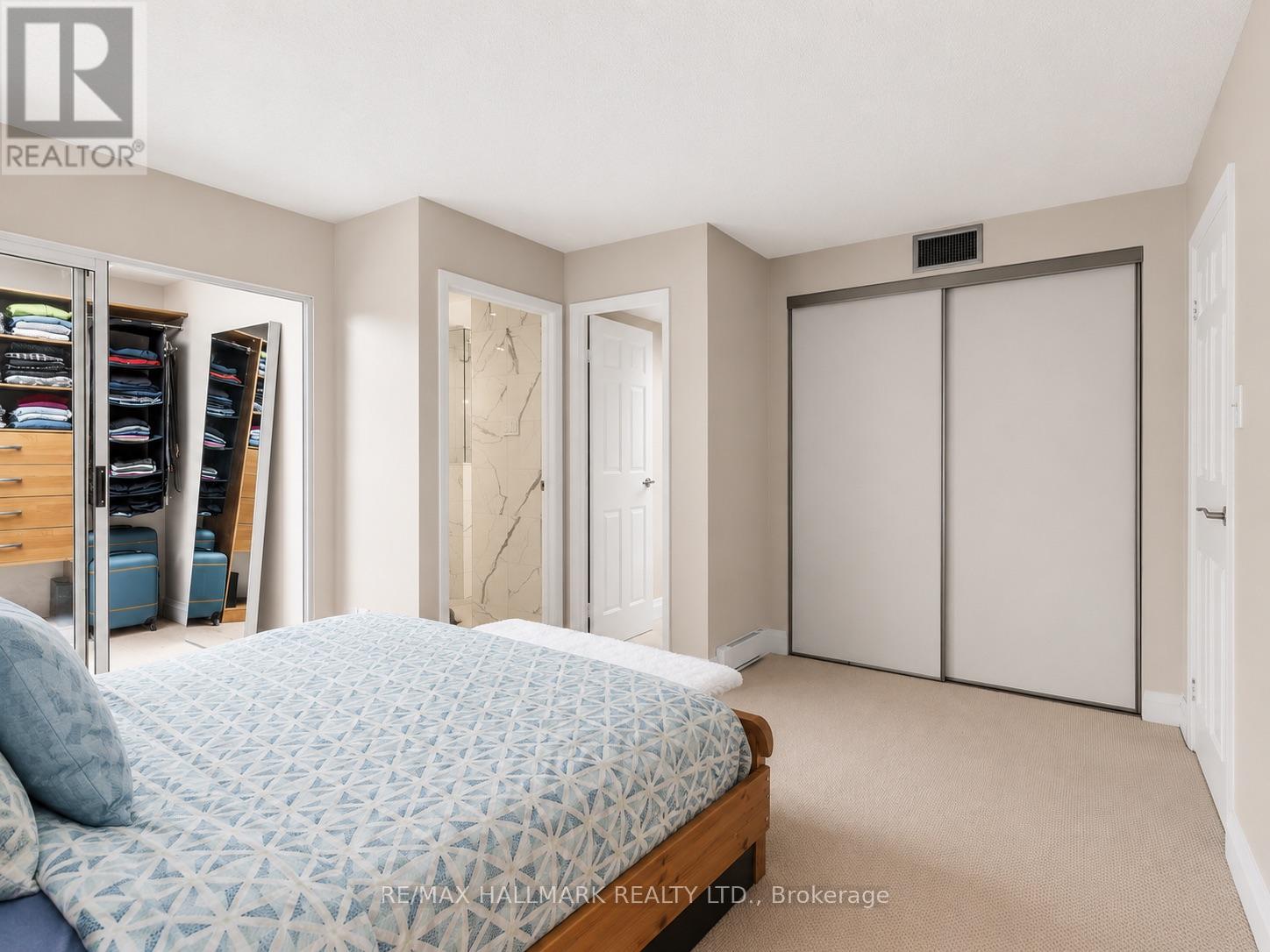 #PH15 20 GLEBE ROAD W - 23