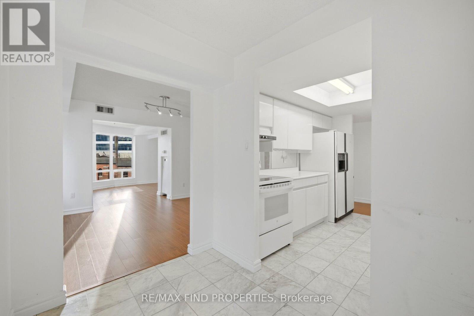 #1203 33 UNIVERSITY AVENUE - 14