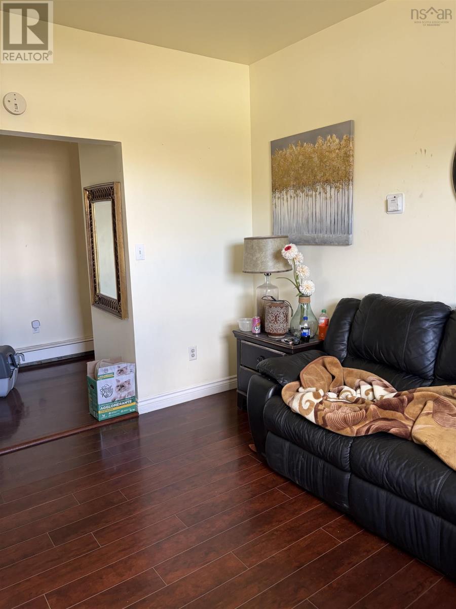 1491 Victoria Road - 30