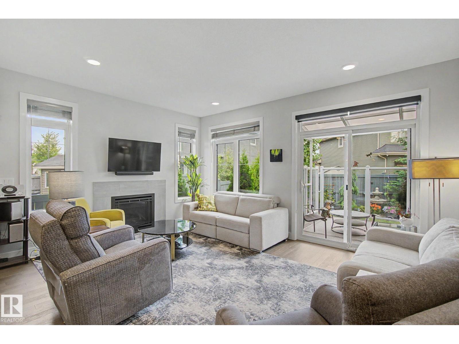 4208 GORESKY CL NW — photo 13