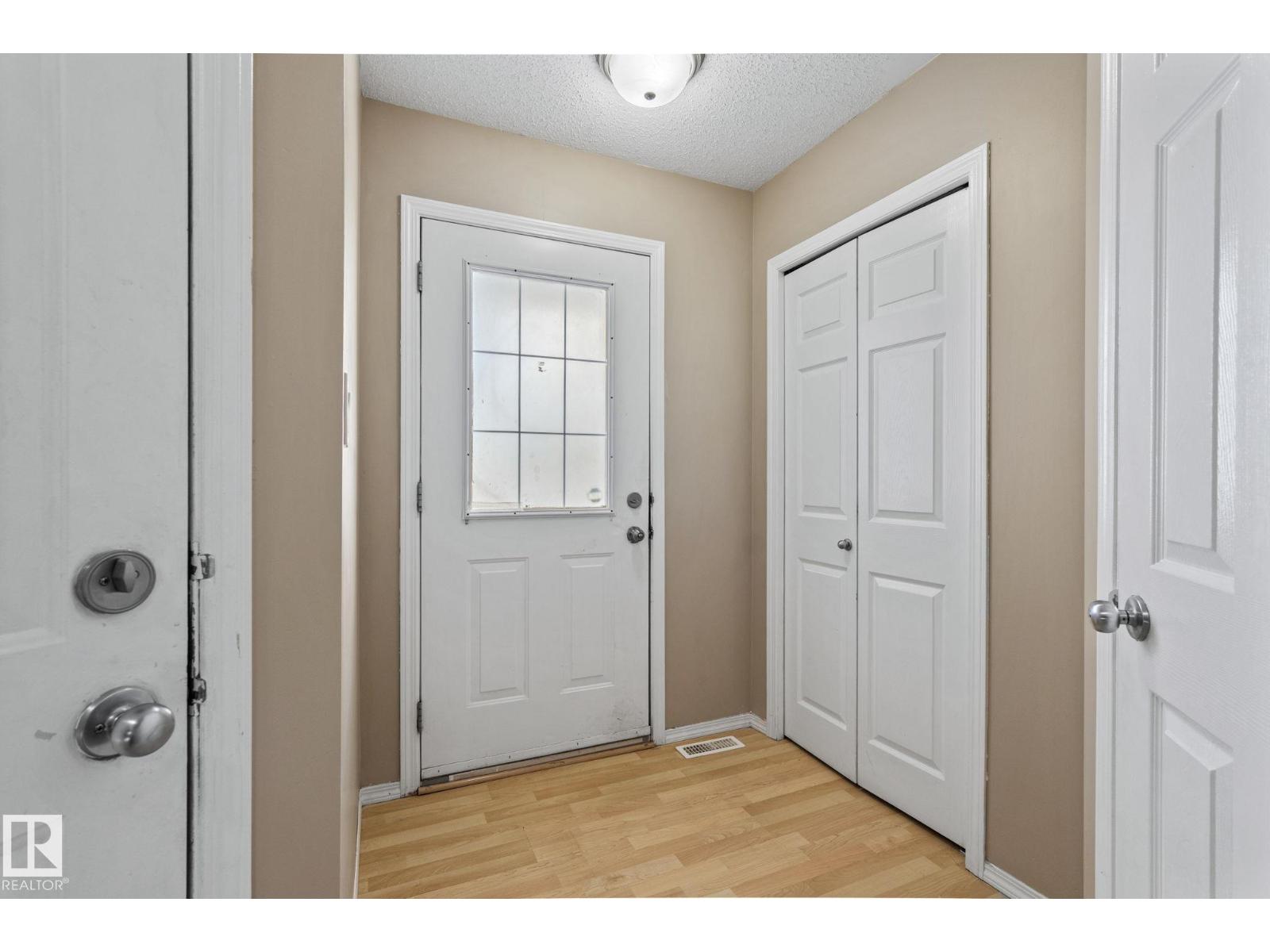 #92 4350 23 ST NW - 5