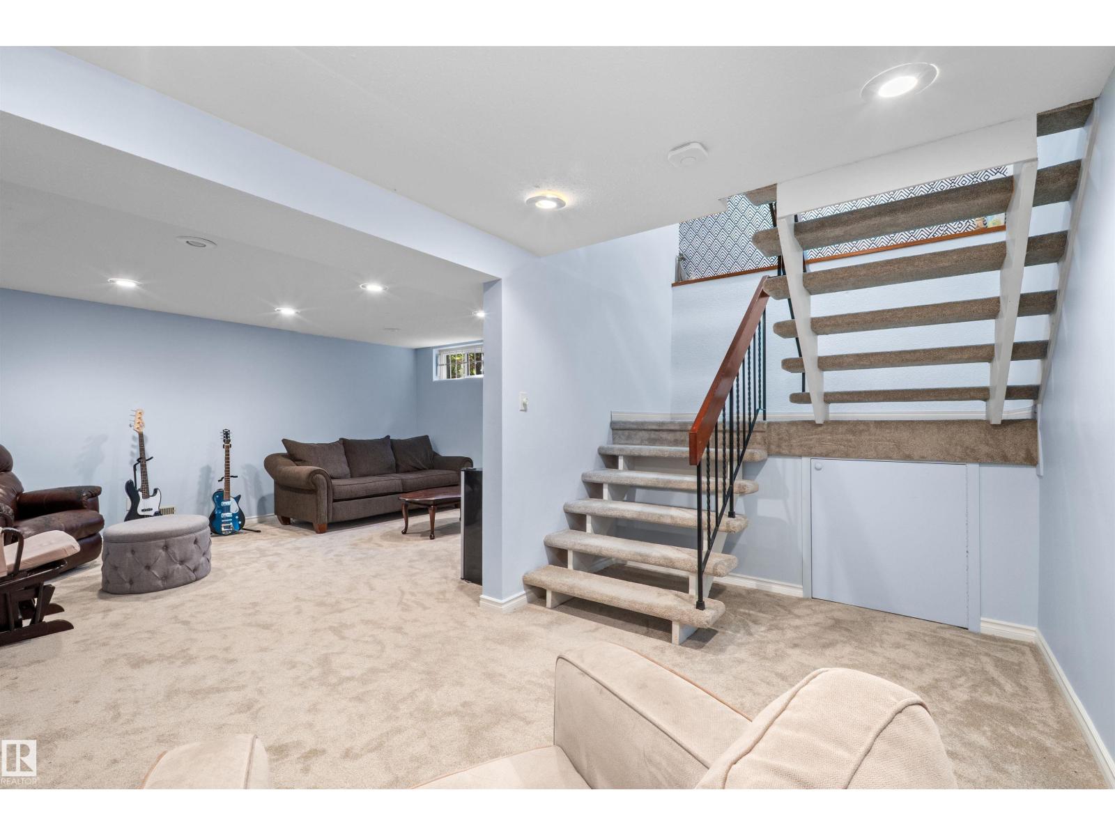 10940 123 ST NW — photo 41