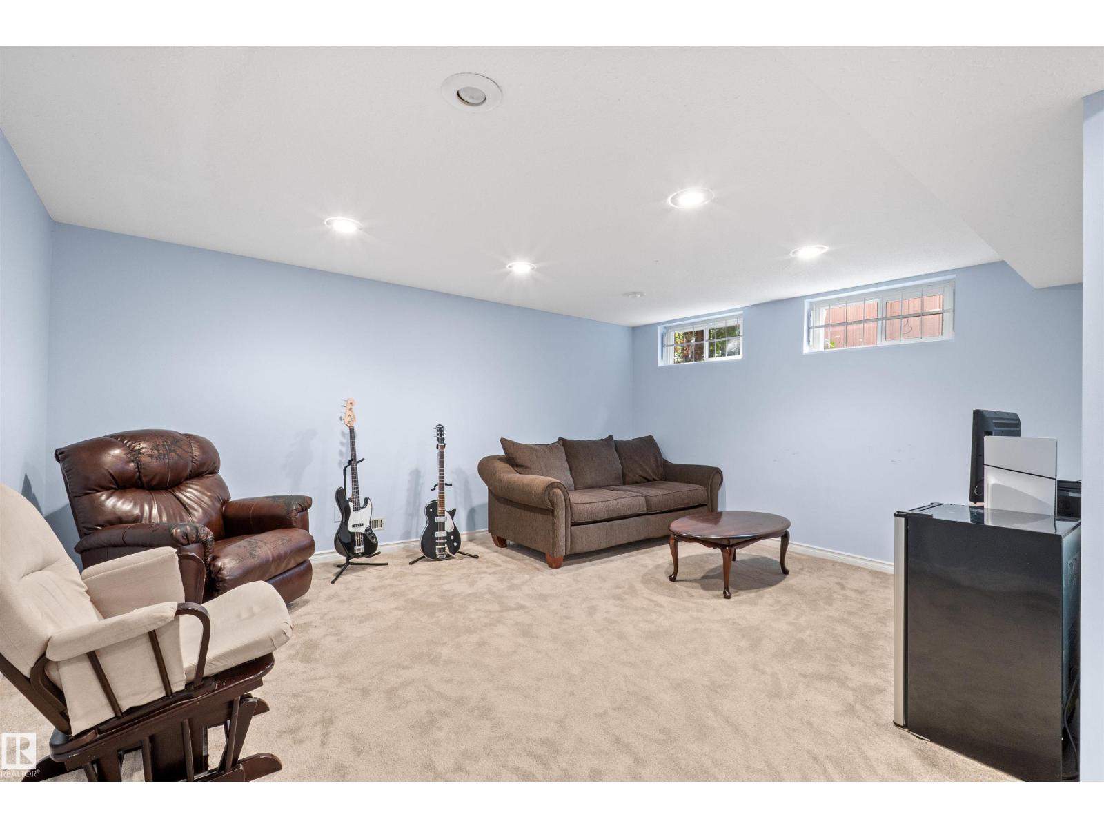 10940 123 ST NW — photo 42