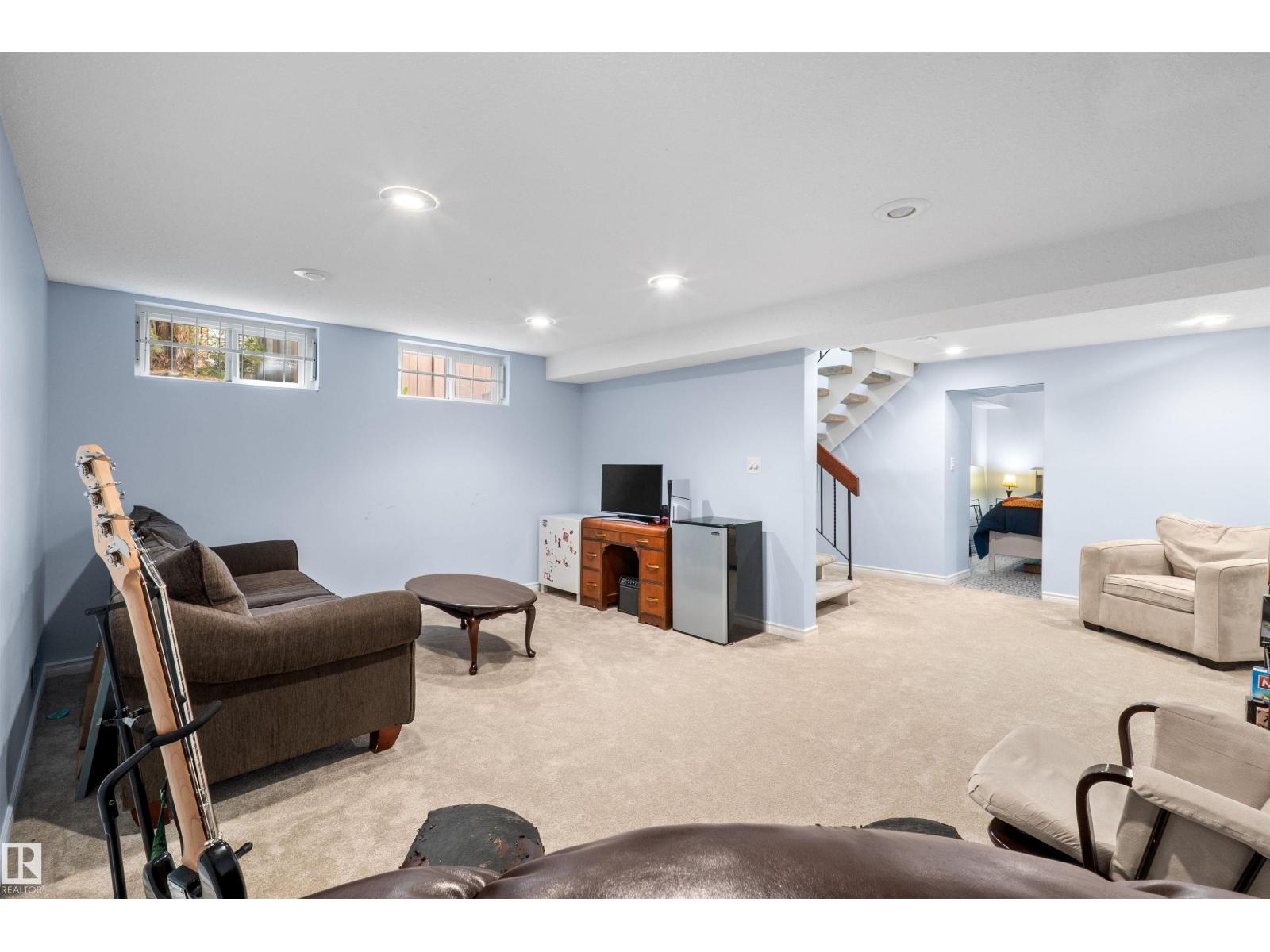 10940 123 ST NW — photo 43