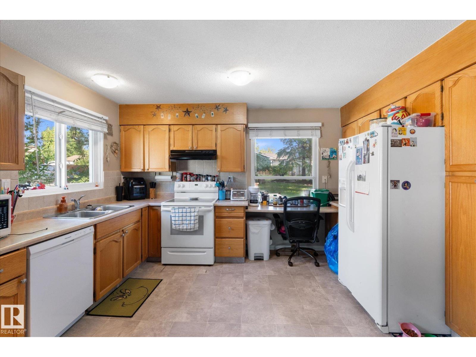 869 ALDER AV - 12