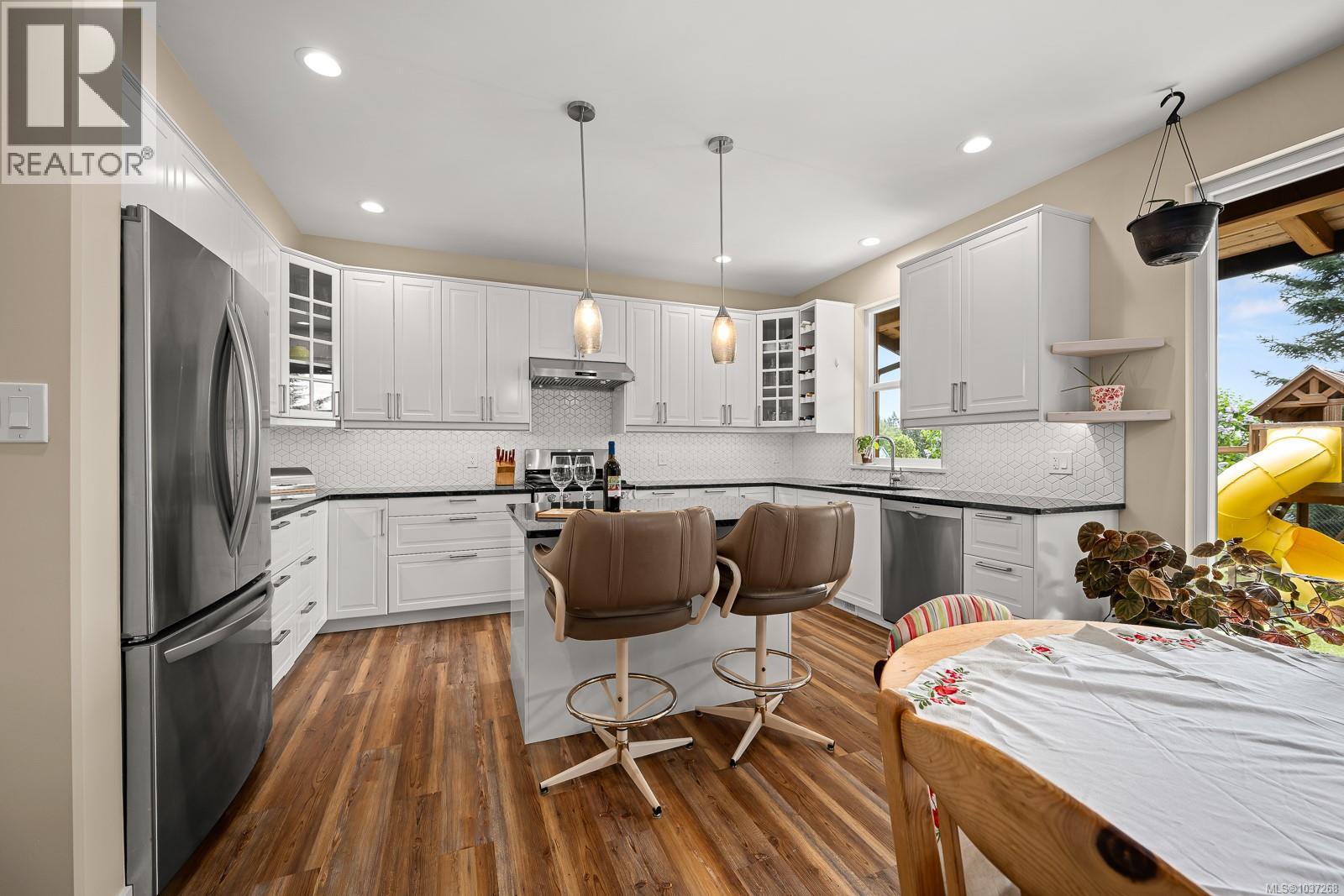 405 Rockland Rd - 53