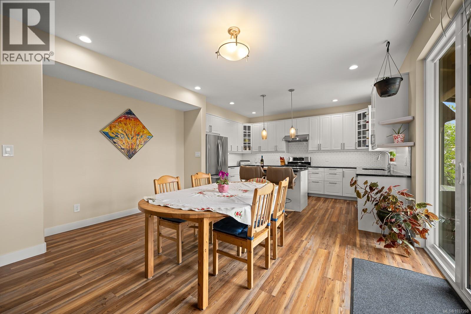 405 Rockland Rd - 55