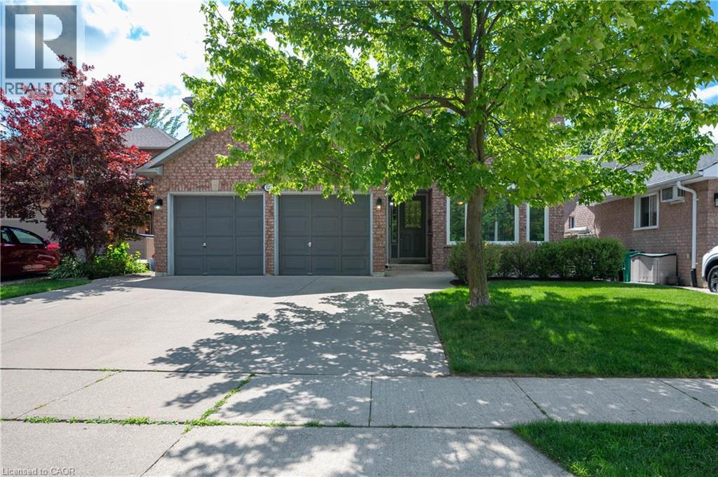 122 DELAVAN Drive — photo 2