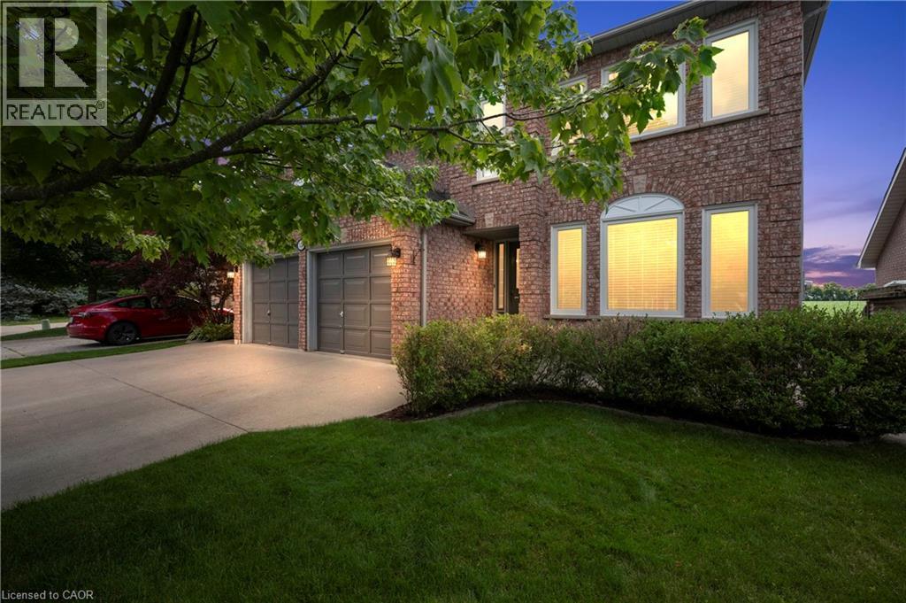 122 DELAVAN Drive — photo 3