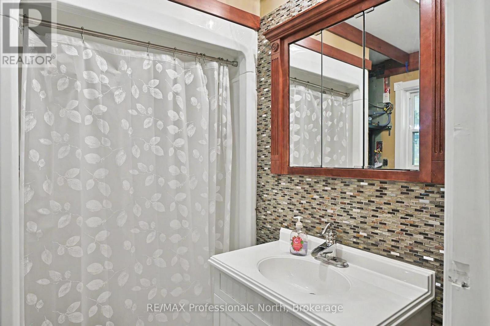 1010 CORDOVA ROAD - 37