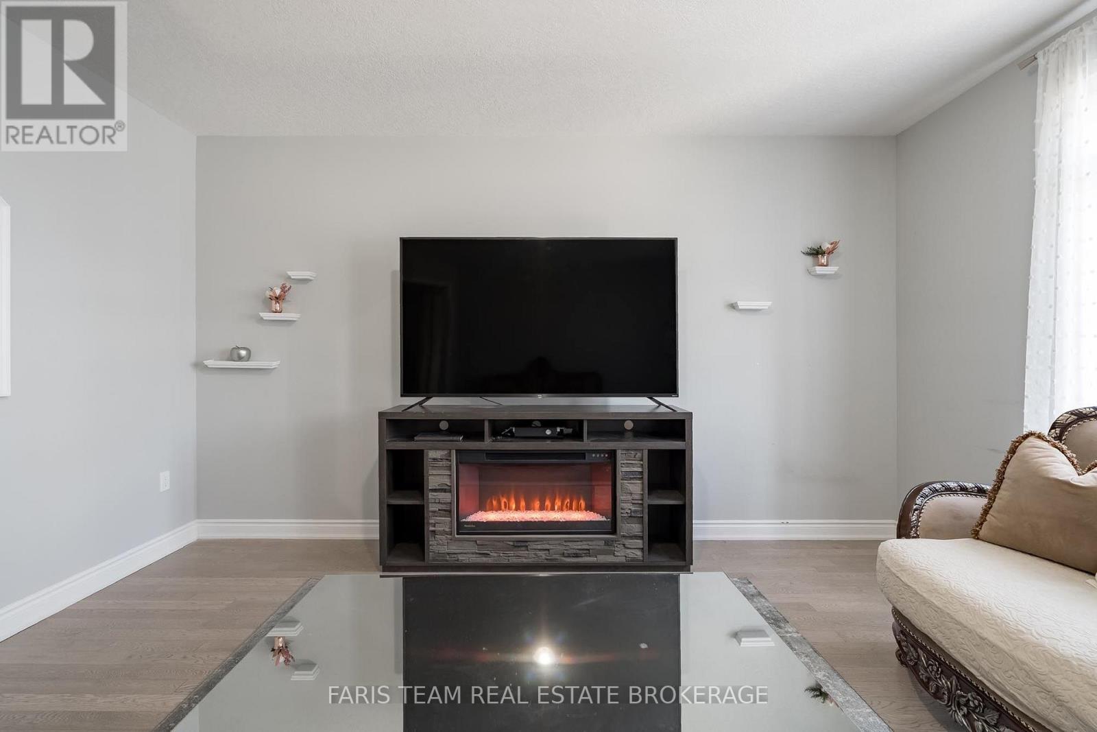 236 EIGHTH AVENUE - 19