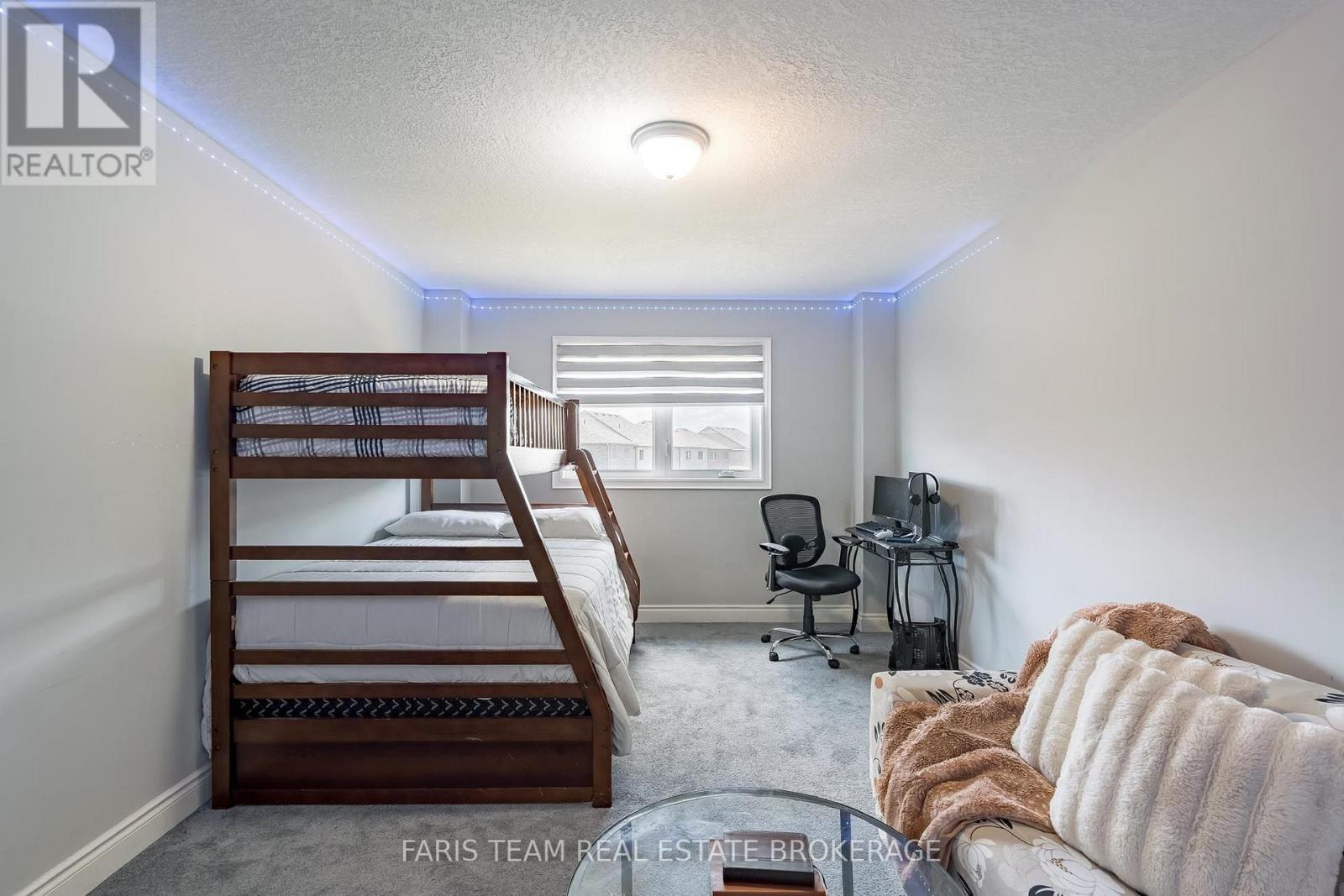 236 EIGHTH AVENUE - 21