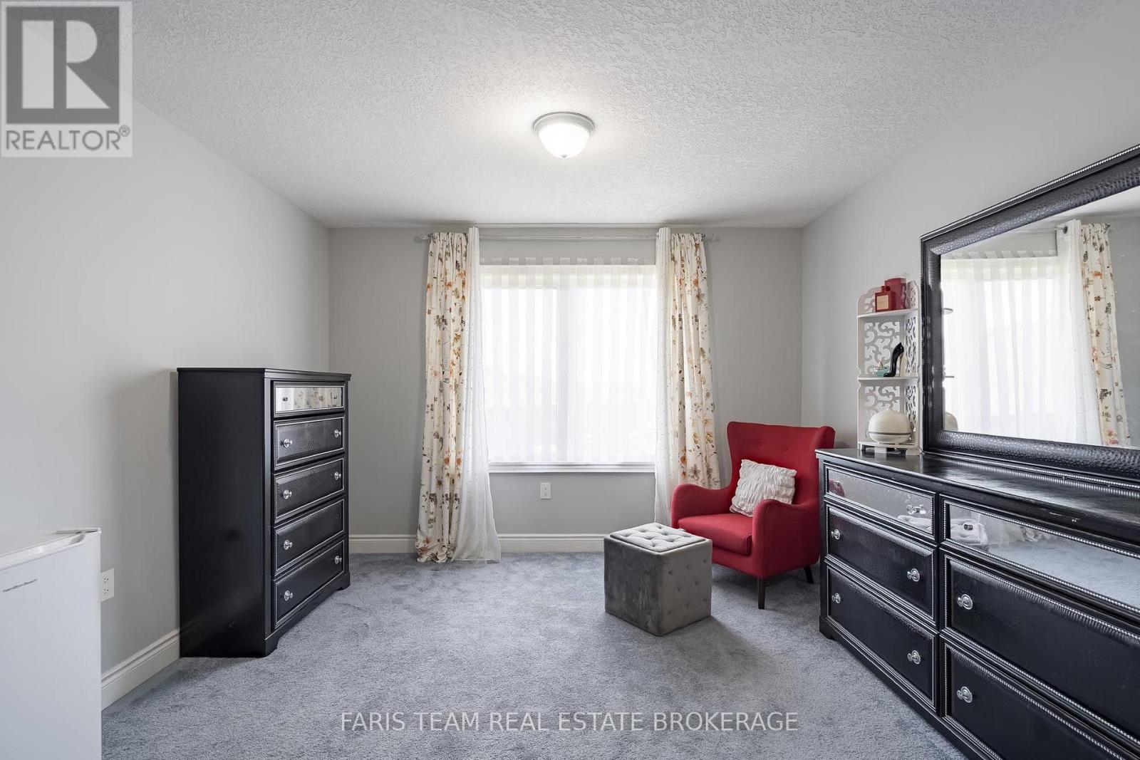 236 EIGHTH AVENUE - 27