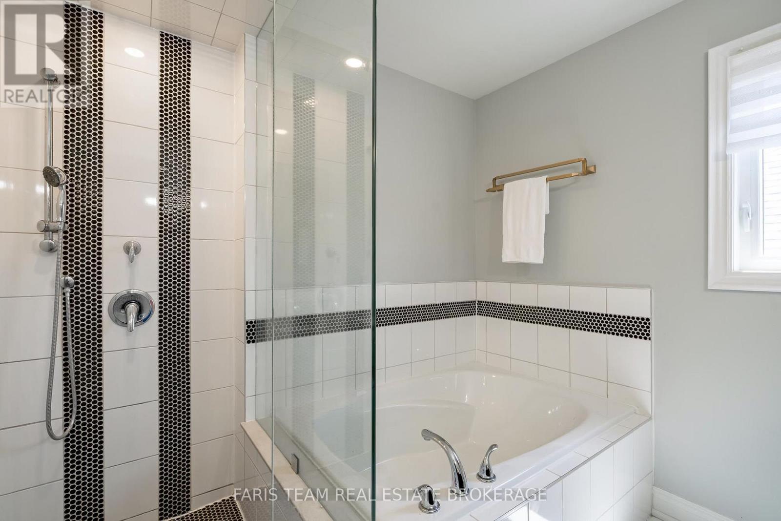 236 EIGHTH AVENUE - 29