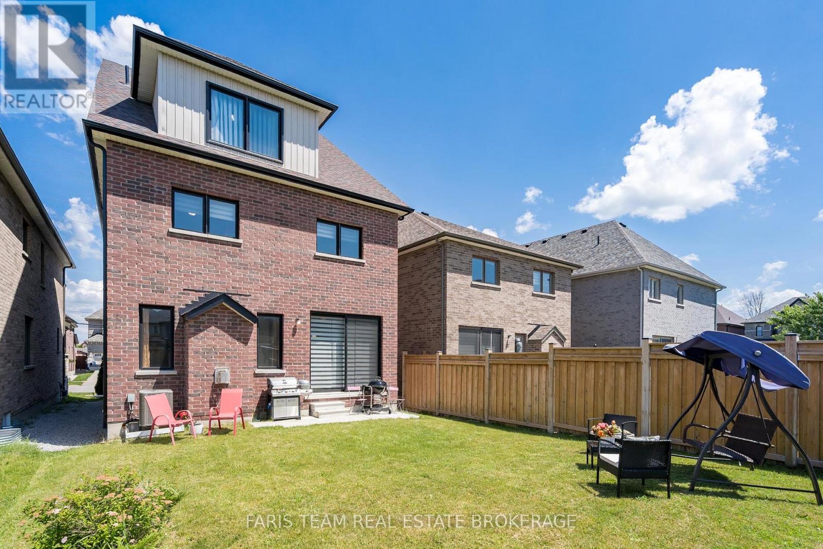 236 EIGHTH AVENUE - 42
