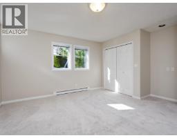 Living room - 9524 Greenglade Rd, Sidney, BC V8L3T6 Photo 13