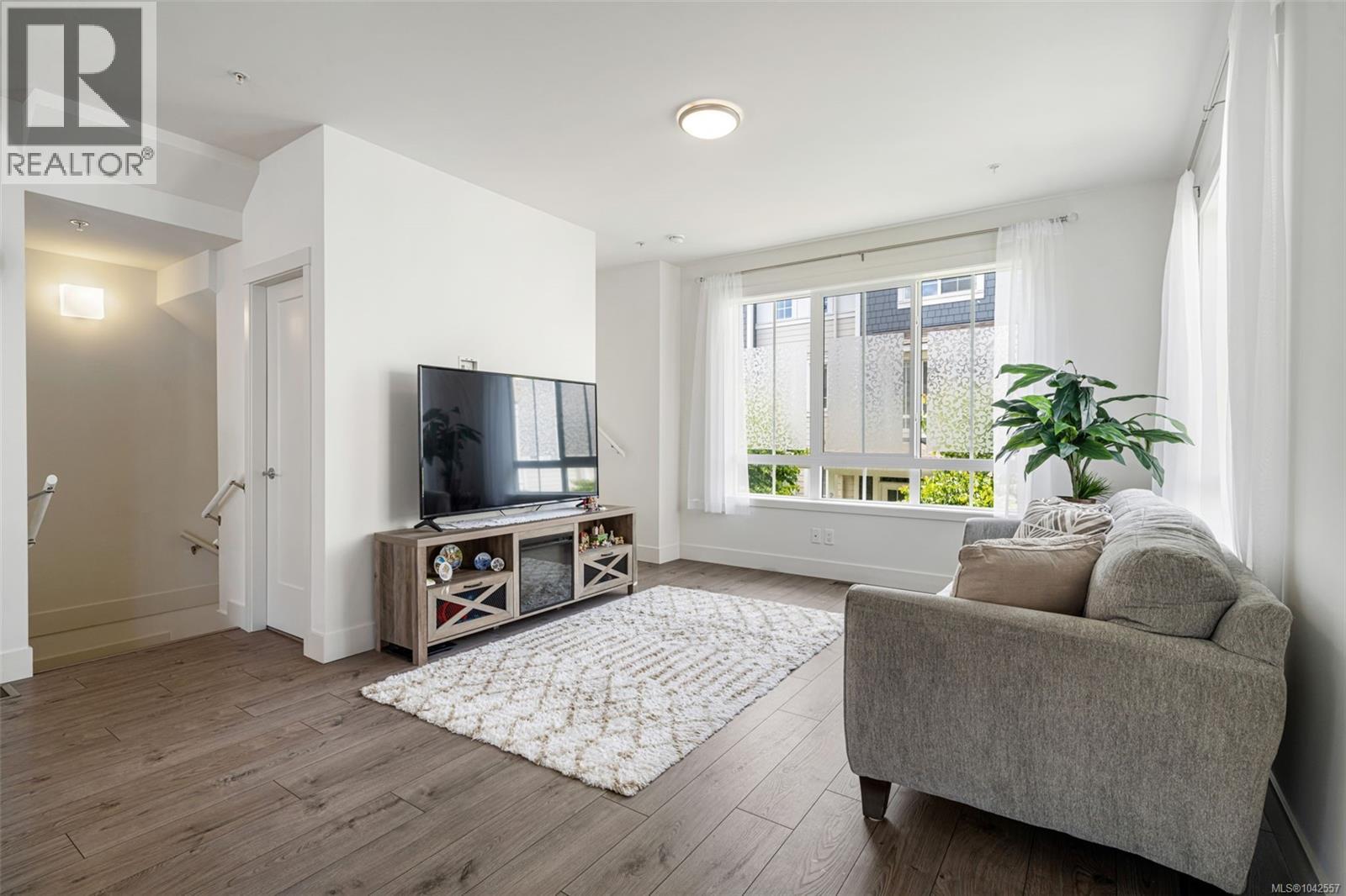 #52 370 Latoria Blvd - 13