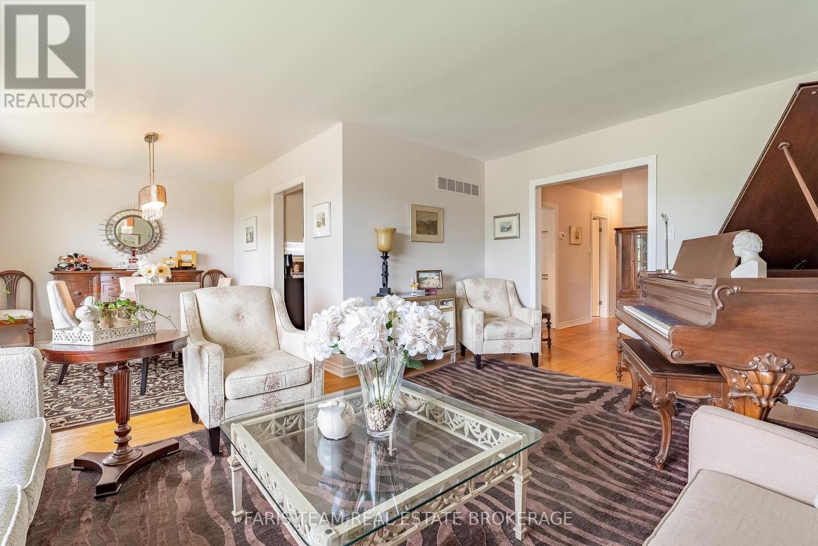 246 SUNNIDALE ROAD - Image 12