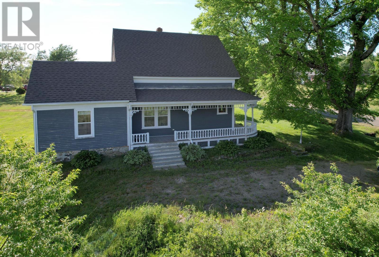 6953 Highway 340 - 2