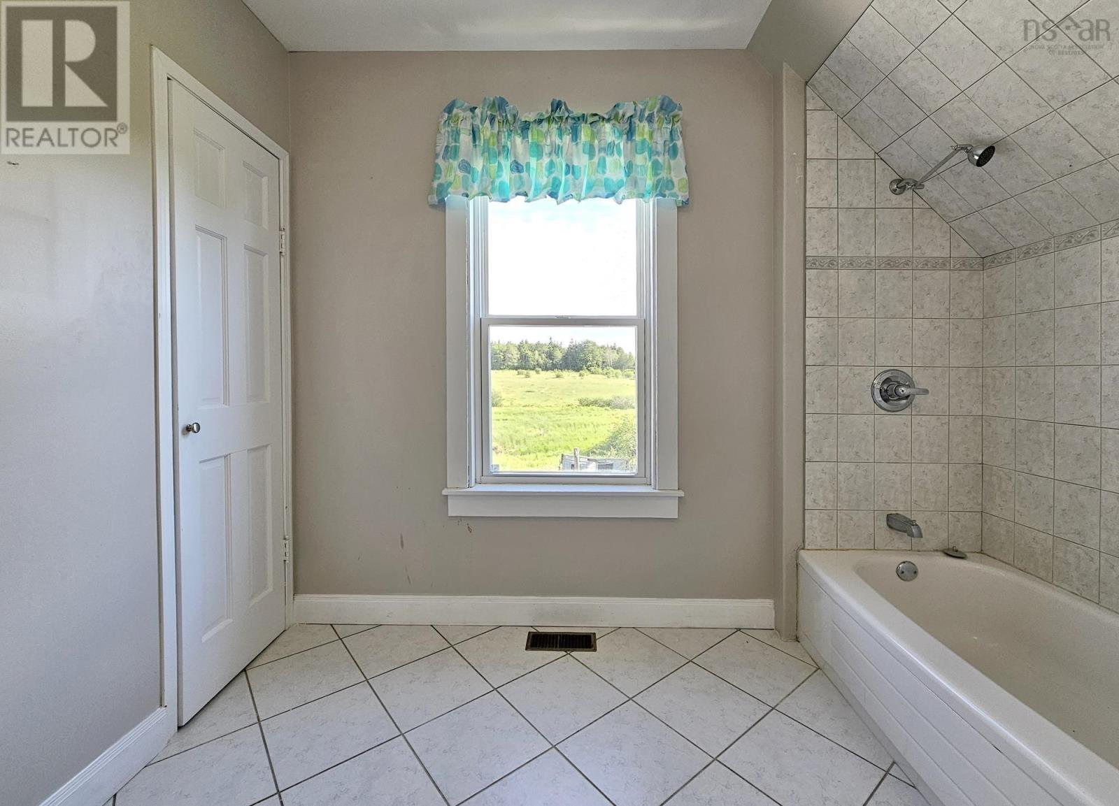 6953 Highway 340 - 30