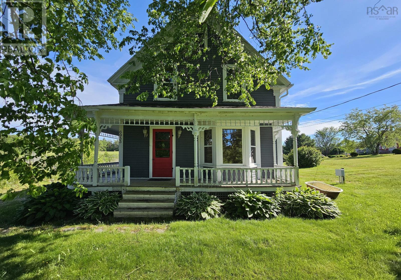 6953 Highway 340 - 6