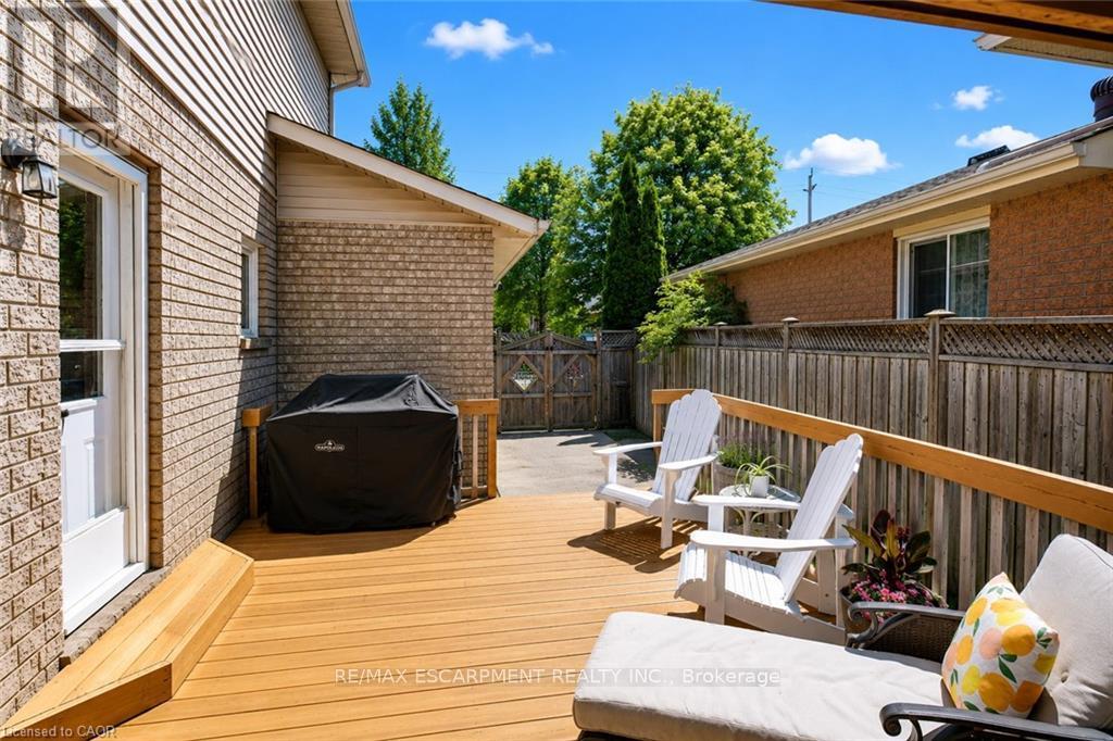 172 HIGHLAND ROAD W - 23