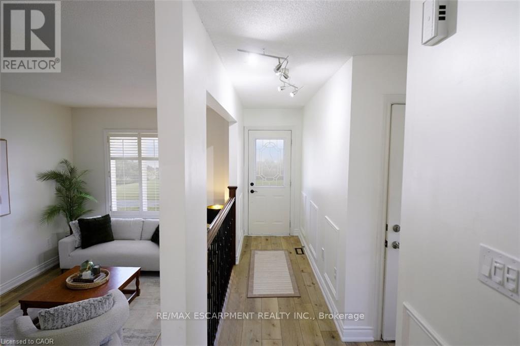 172 HIGHLAND ROAD W - 9