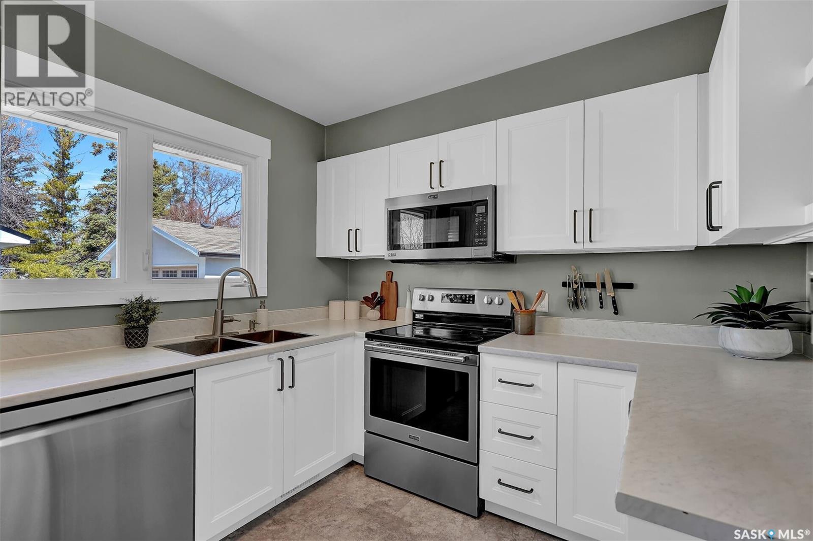 2050 Jubilee AVENUE - 11