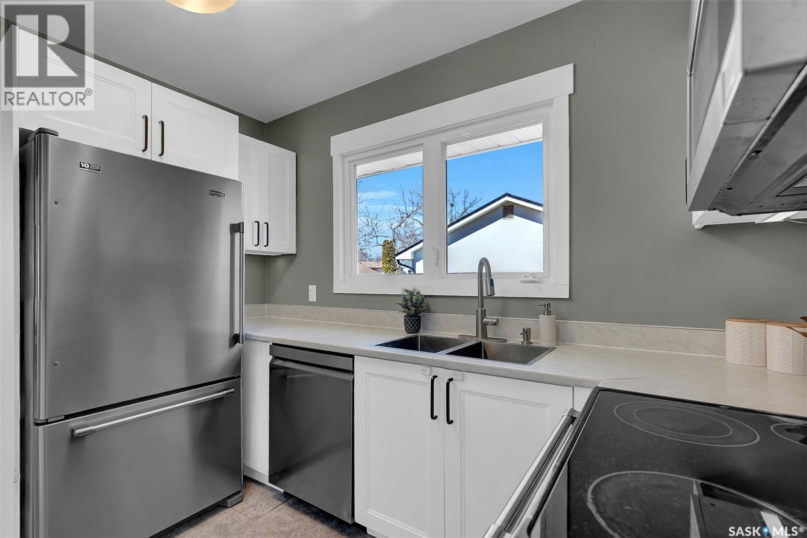 2050 Jubilee AVENUE - 12