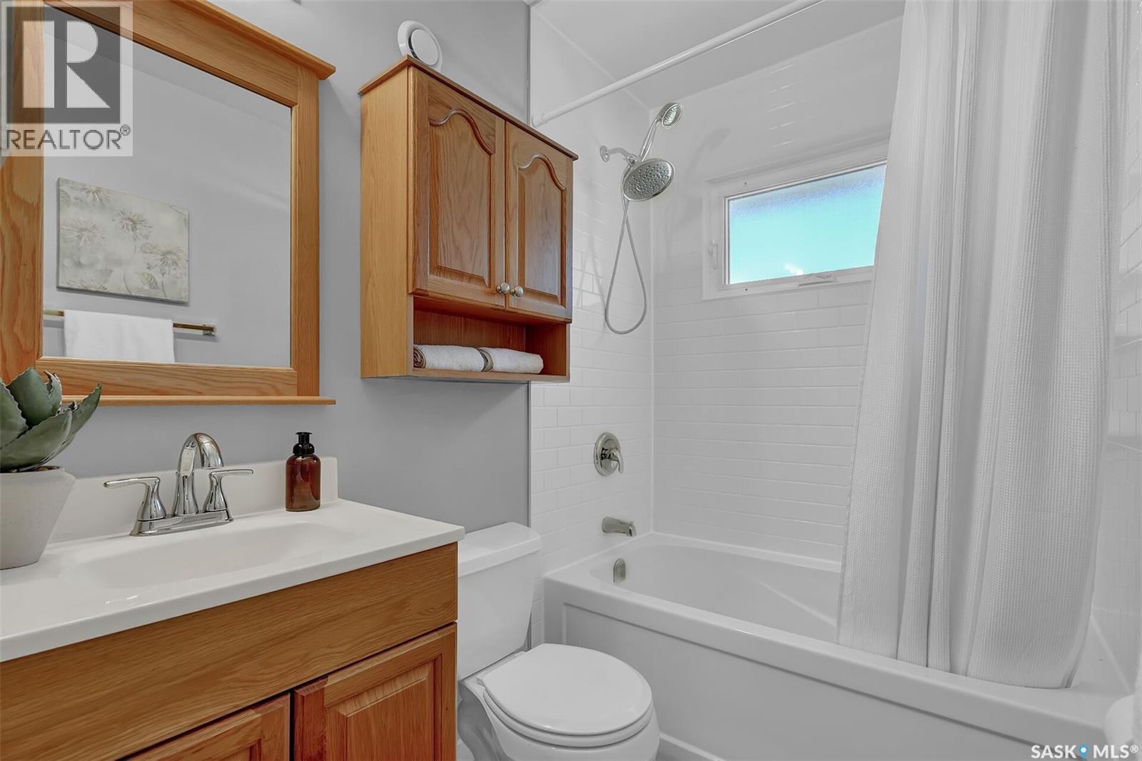 2050 Jubilee AVENUE - 21