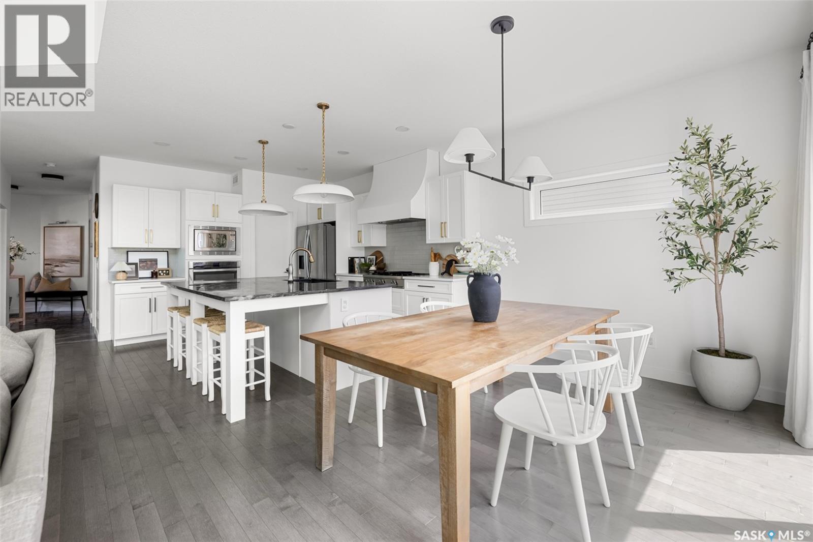 5196 Aviator CRESCENT — photo 15