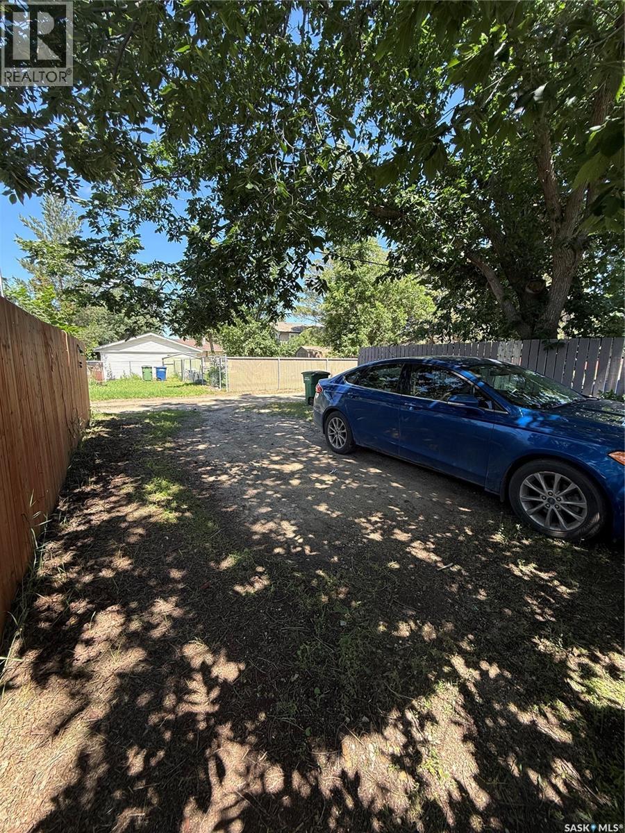 930 Vaughn STREET - photo 4