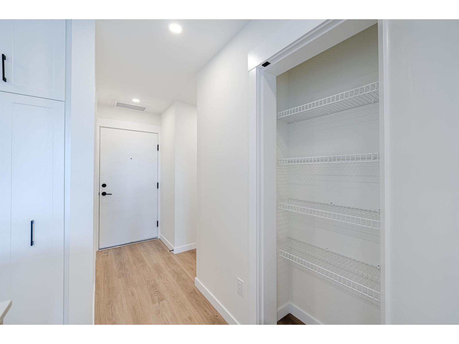 410 27218 ALDERGROVE TOWN CENTRE DRIVE, Langley