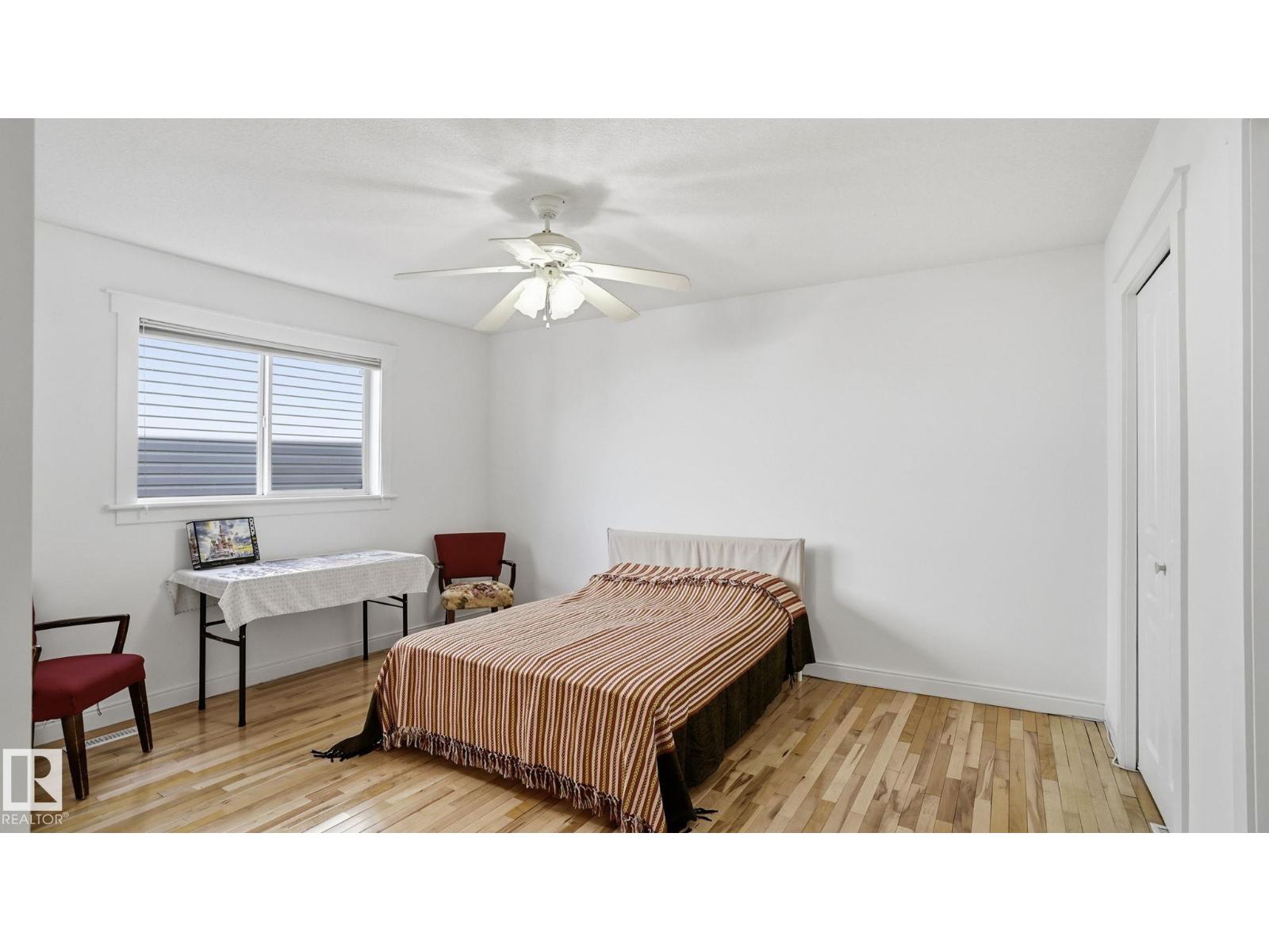 9611 77 AV NW - 20