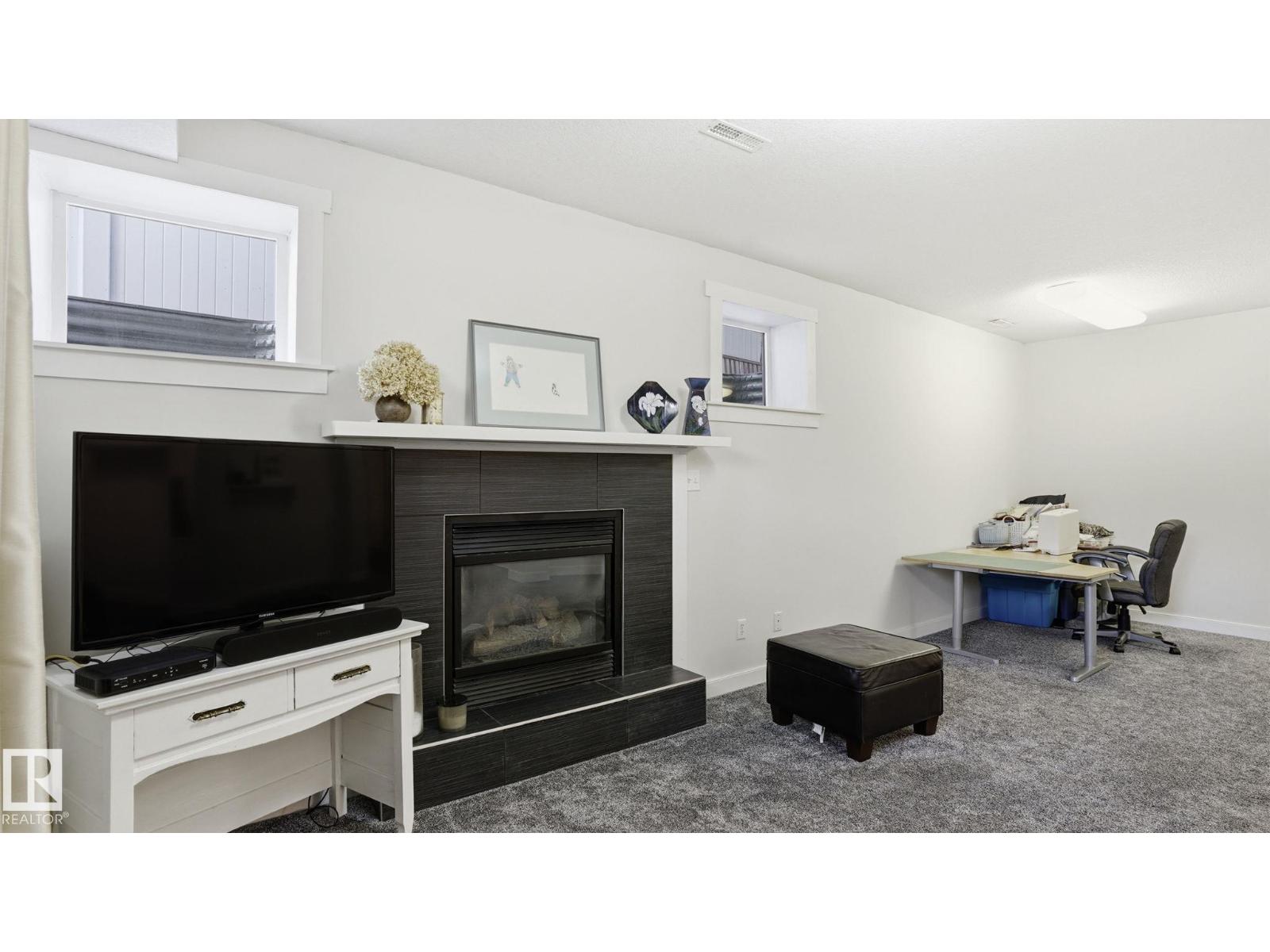 9611 77 AV NW - 29