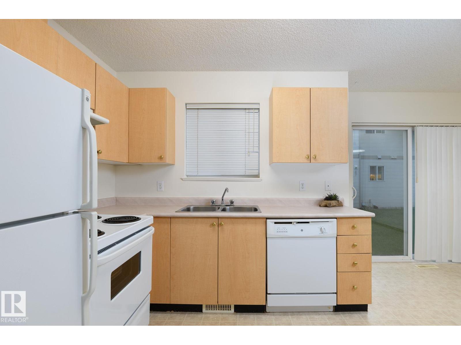 #403 610 KING ST - 10