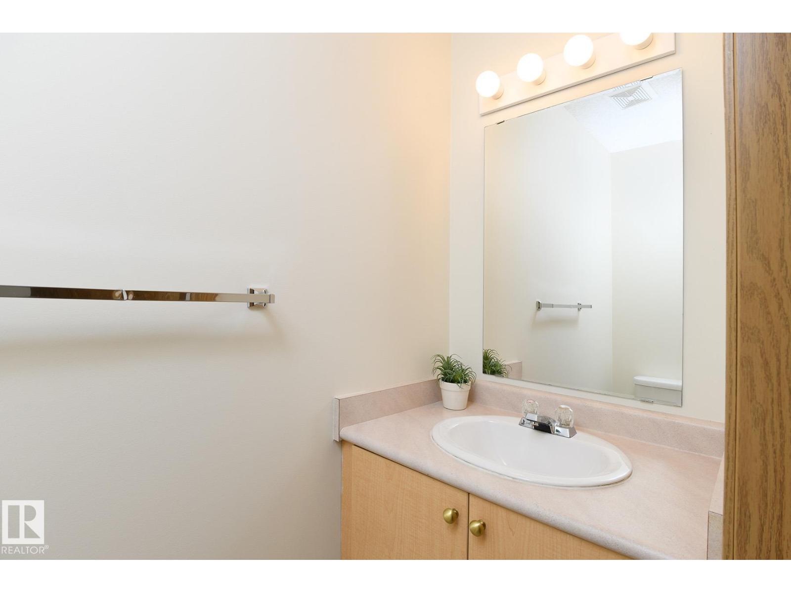 #403 610 KING ST - 8
