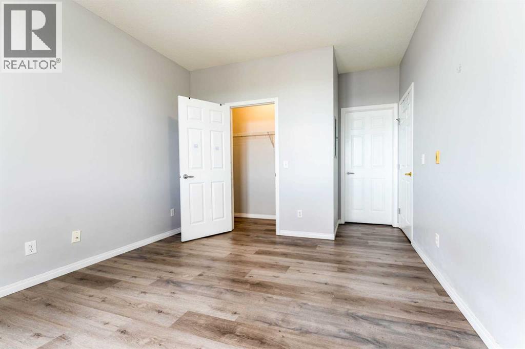 #425 1727 54 Street SE - 27