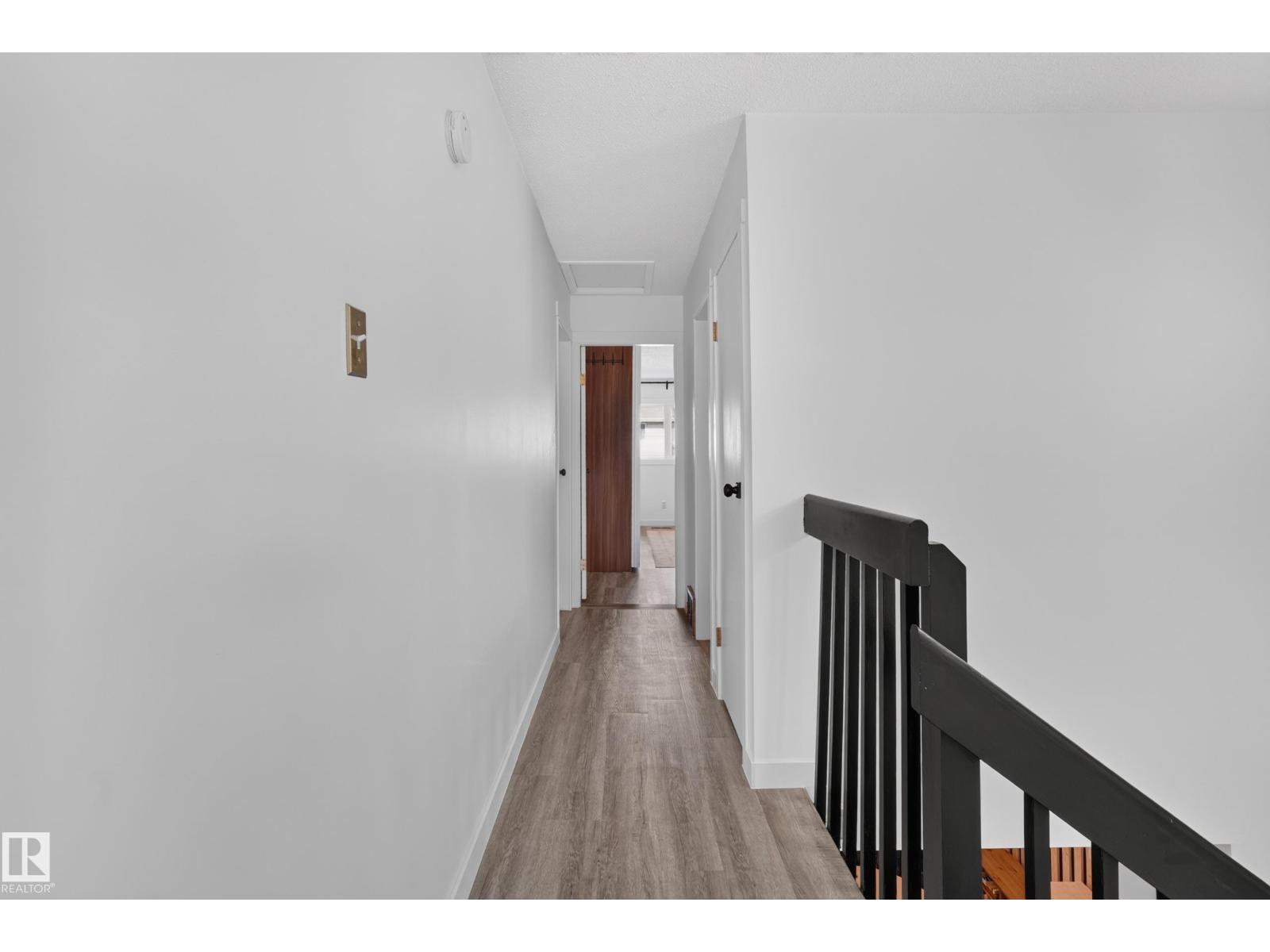 6712 36A AV NW - 23