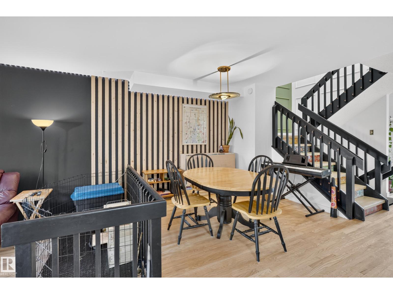 6712 36A AV NW - 19
