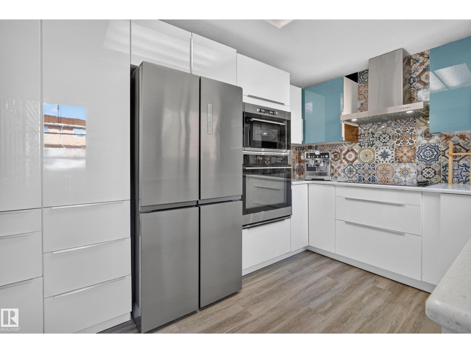 6712 36A AV NW - 16