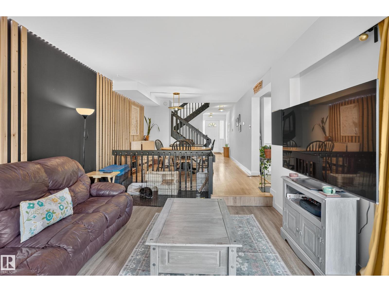 6712 36A AV NW - 8
