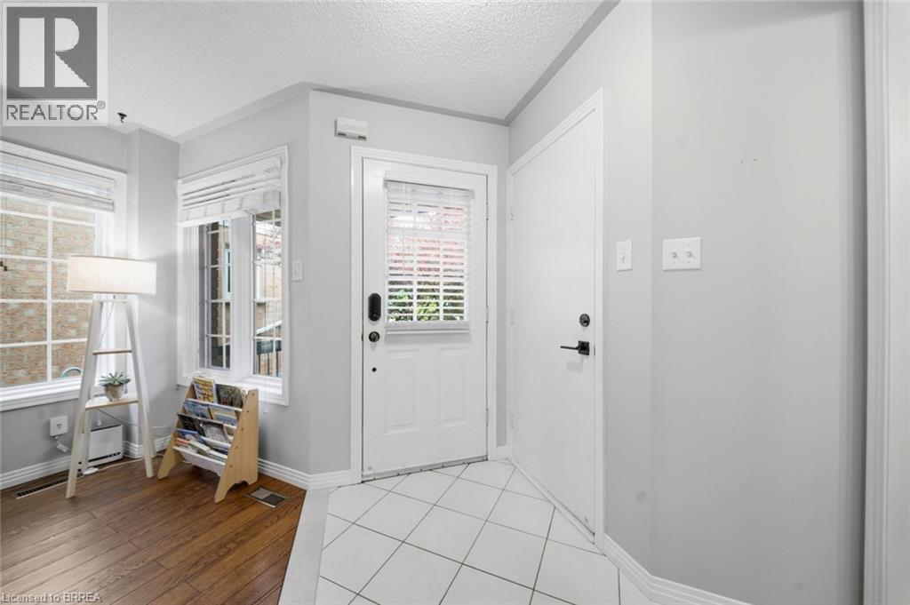 137 CHUDLEIGH Street - 12