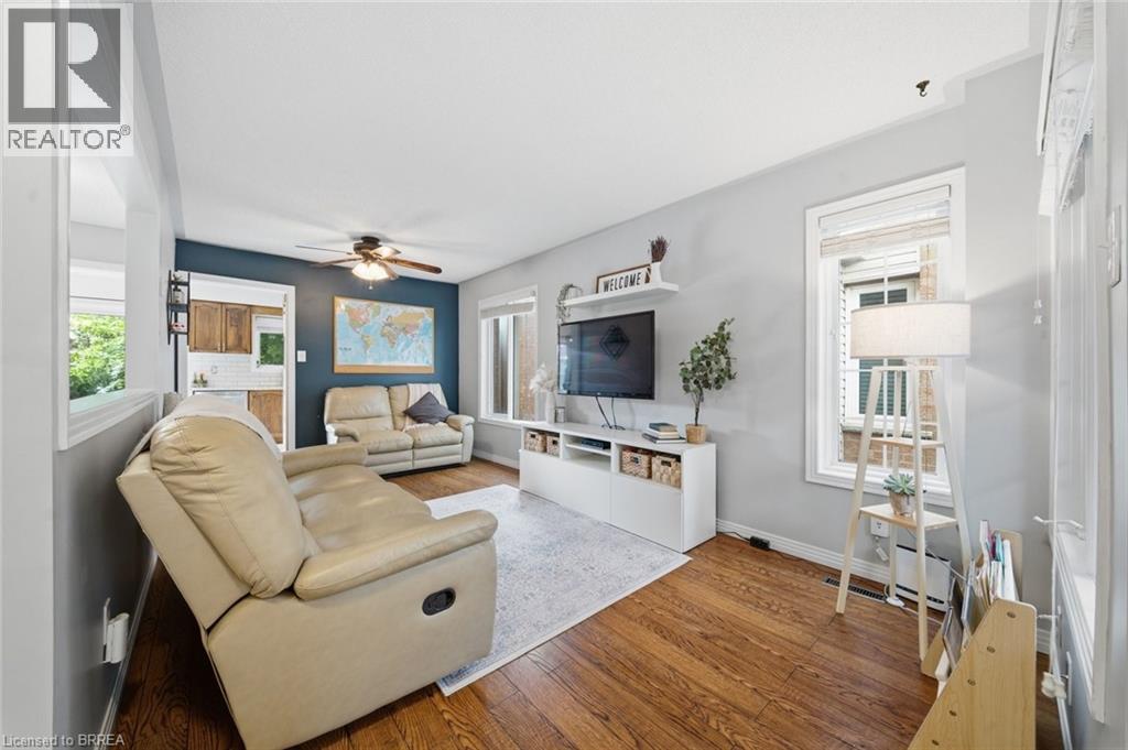 137 CHUDLEIGH Street - 13